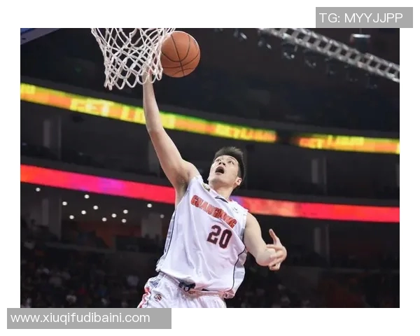 任骏飞因击打王哲林头部被裁判直接罚下引发热议